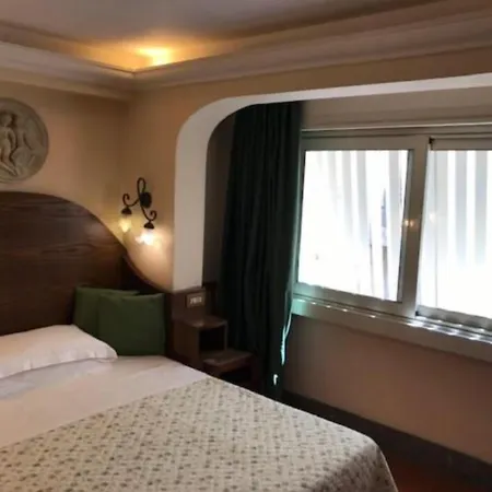 Hotel Okapi