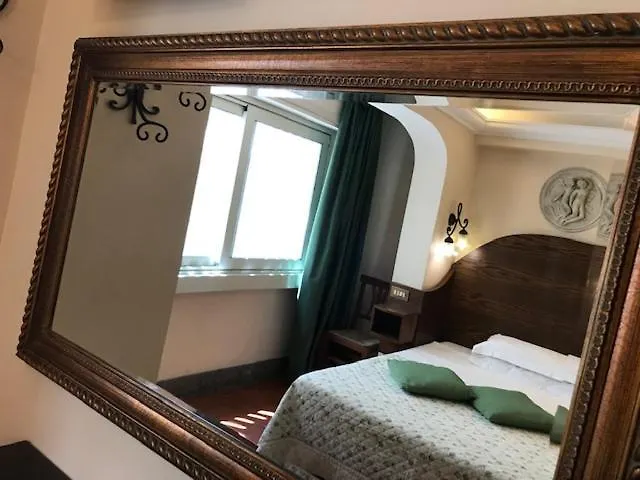 Hotel Okapi *